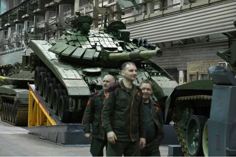 Cách xe tăng được sản xuất tại xí nghiệp bí mật ở Nga- Ảnh 4.