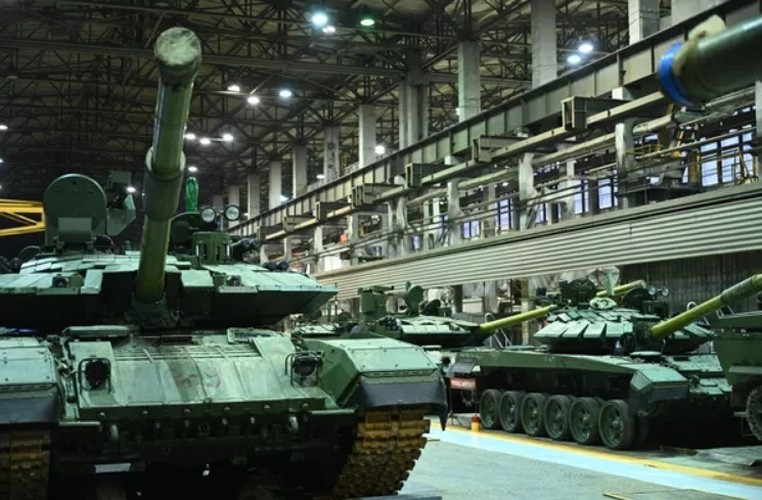 Cách xe tăng được sản xuất tại xí nghiệp bí mật ở Nga- Ảnh 8.