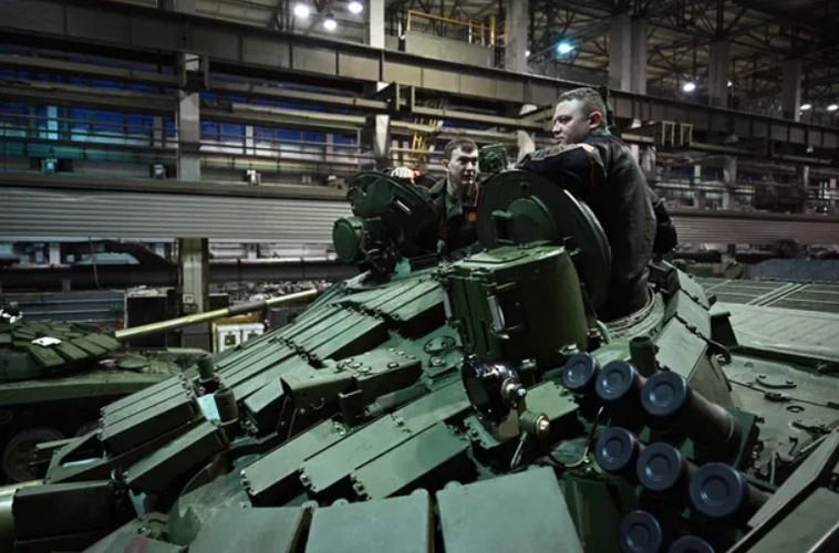 Cách xe tăng được sản xuất tại xí nghiệp bí mật ở Nga- Ảnh 9.
