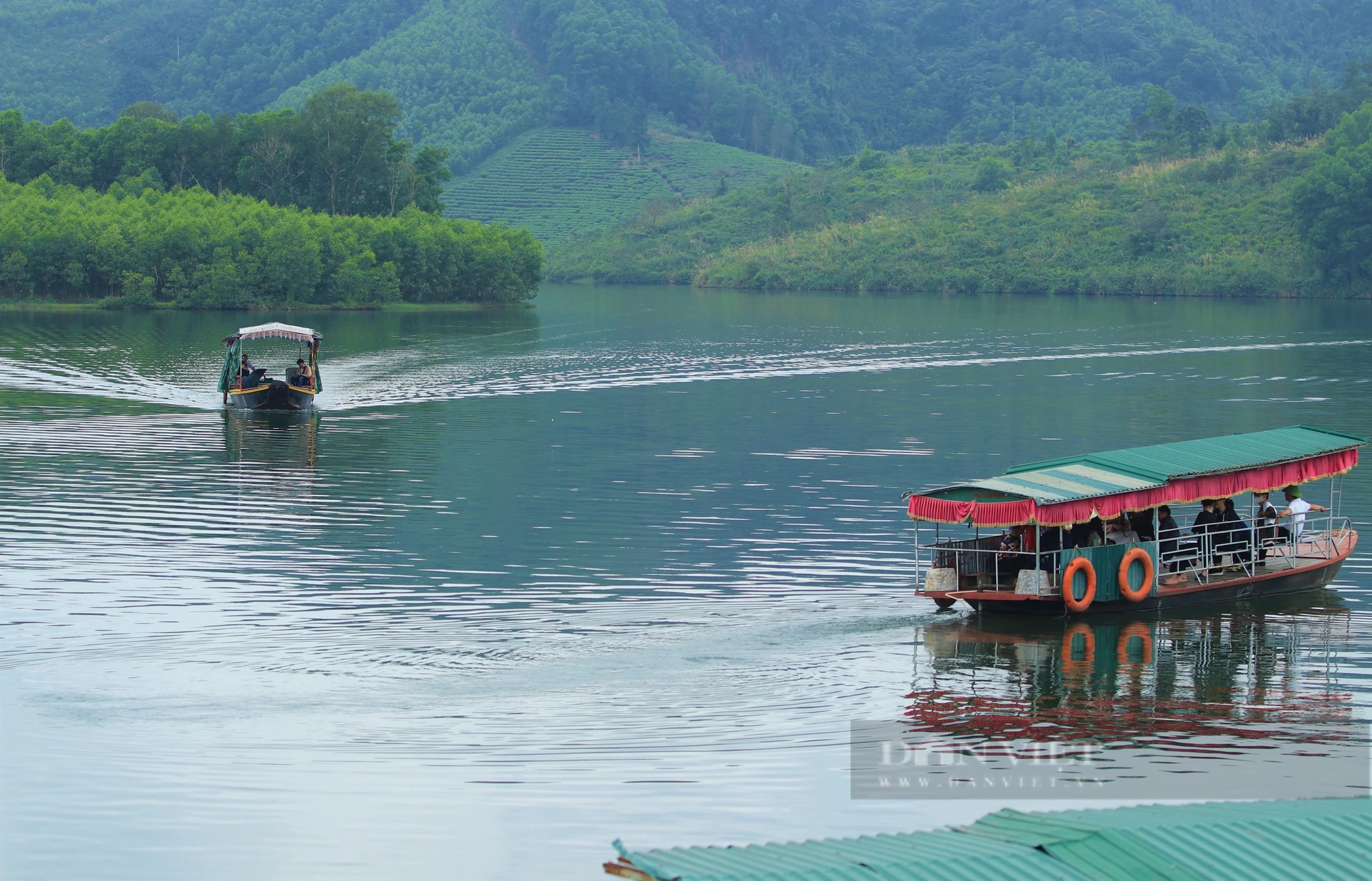 Một nơi ở Nghệ An có đảo, có đồi, có hồ nước đẹp long lanh, dân tình đang kéo lên chụp ảnh, quay phim- Ảnh 8.