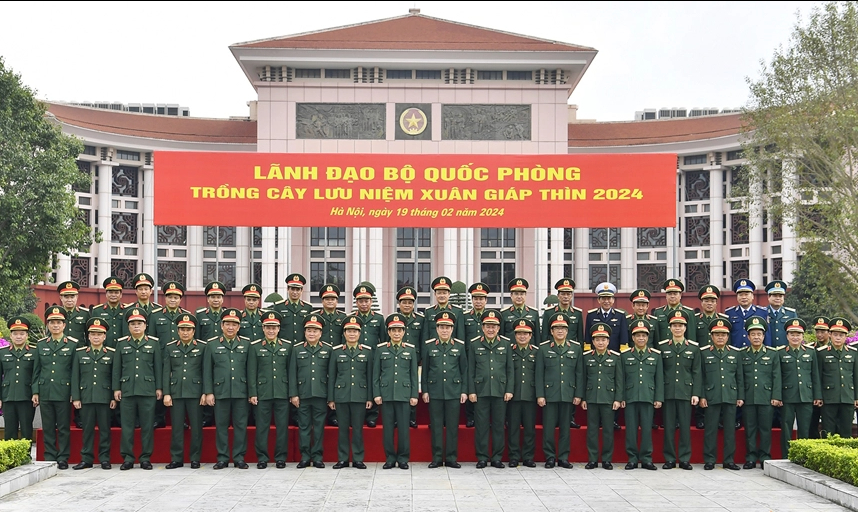 Huấn luyện các lực lượng tham gia diễu binh, diễu hành Kỷ niệm 70 năm Chiến thắng Điện Biên Phủ- Ảnh 2.