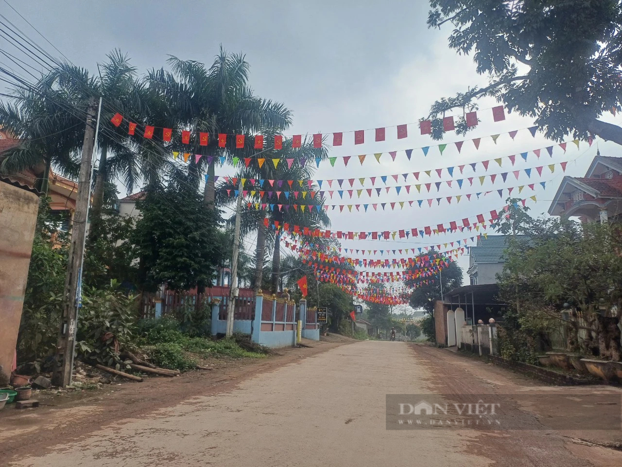 Một xã ở Thái Nguyên đường nông thôn mới sạch, cảnh quan đẹp, dân xốn xang đón Tết Nguyên đán- Ảnh 1.