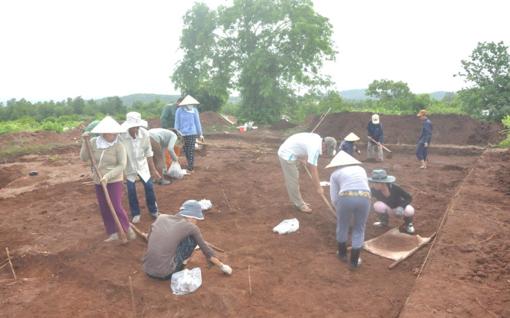 Phát lộ vô số hiện vật 2.000 năm ở một hòn đảo nổi tiếng của Bà Rịa-Vũng Tàu khi đào khai quật khảo cổ
