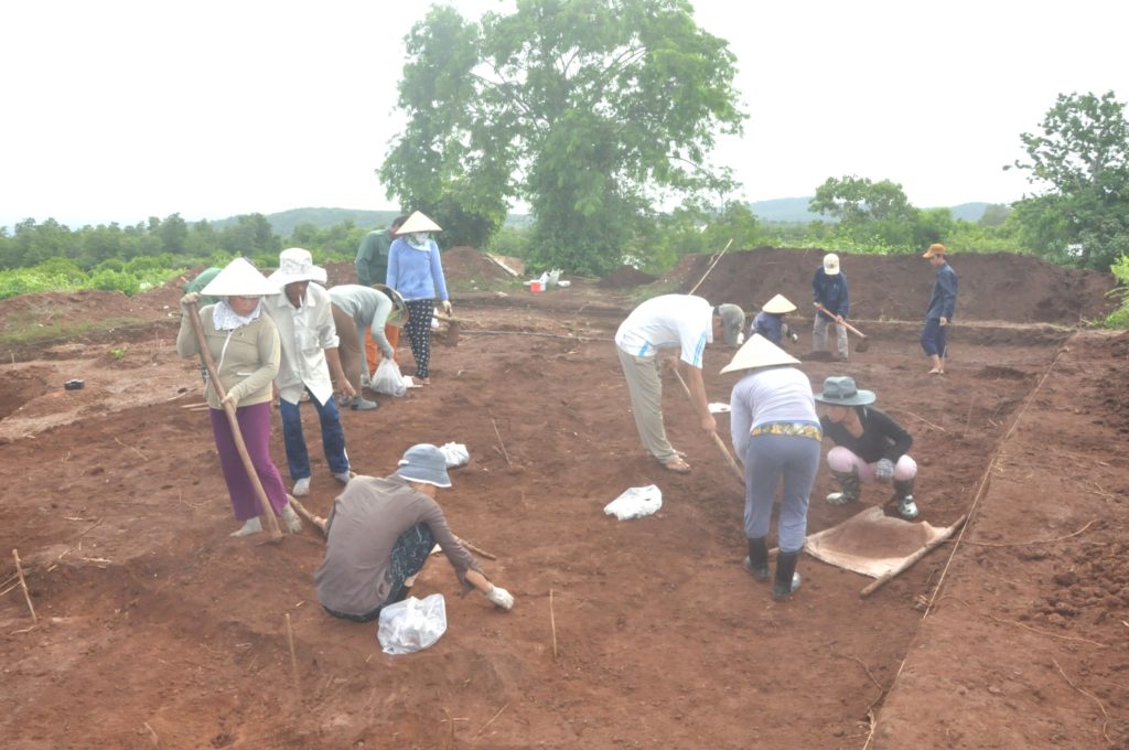 Phát lộ vô số hiện vật 2.000 năm ở một hòn đảo nổi tiếng của Bà Rịa-Vũng Tàu khi đào khai quật khảo cổ- Ảnh 1.