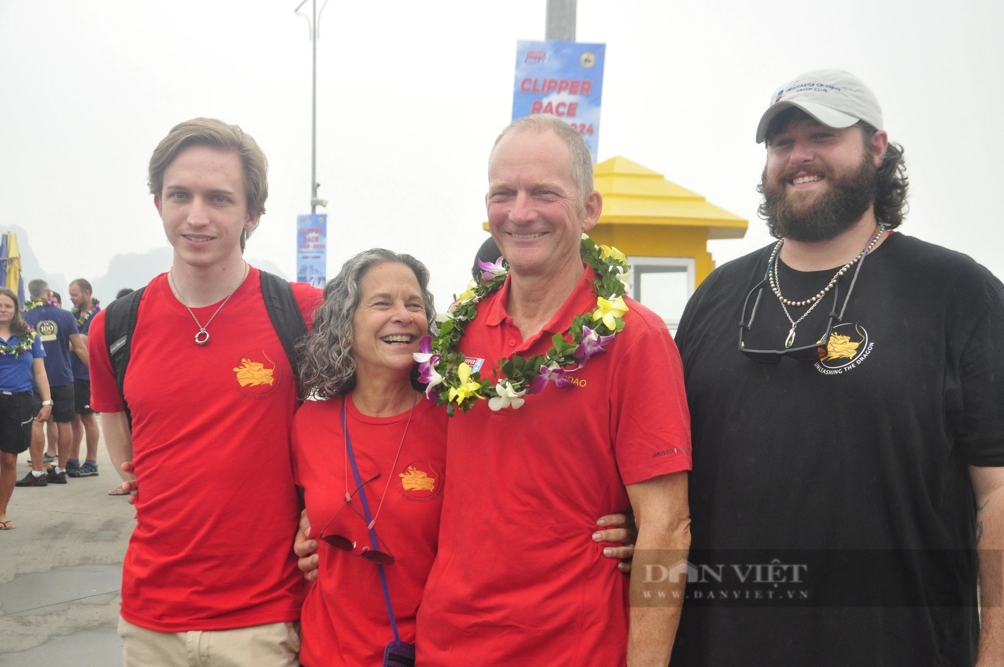 Đoàn đua thuyền buồm vòng quanh thế giới Clipper Race mê đắm cảnh sắc vịnh Hạ Long- Ảnh 6.