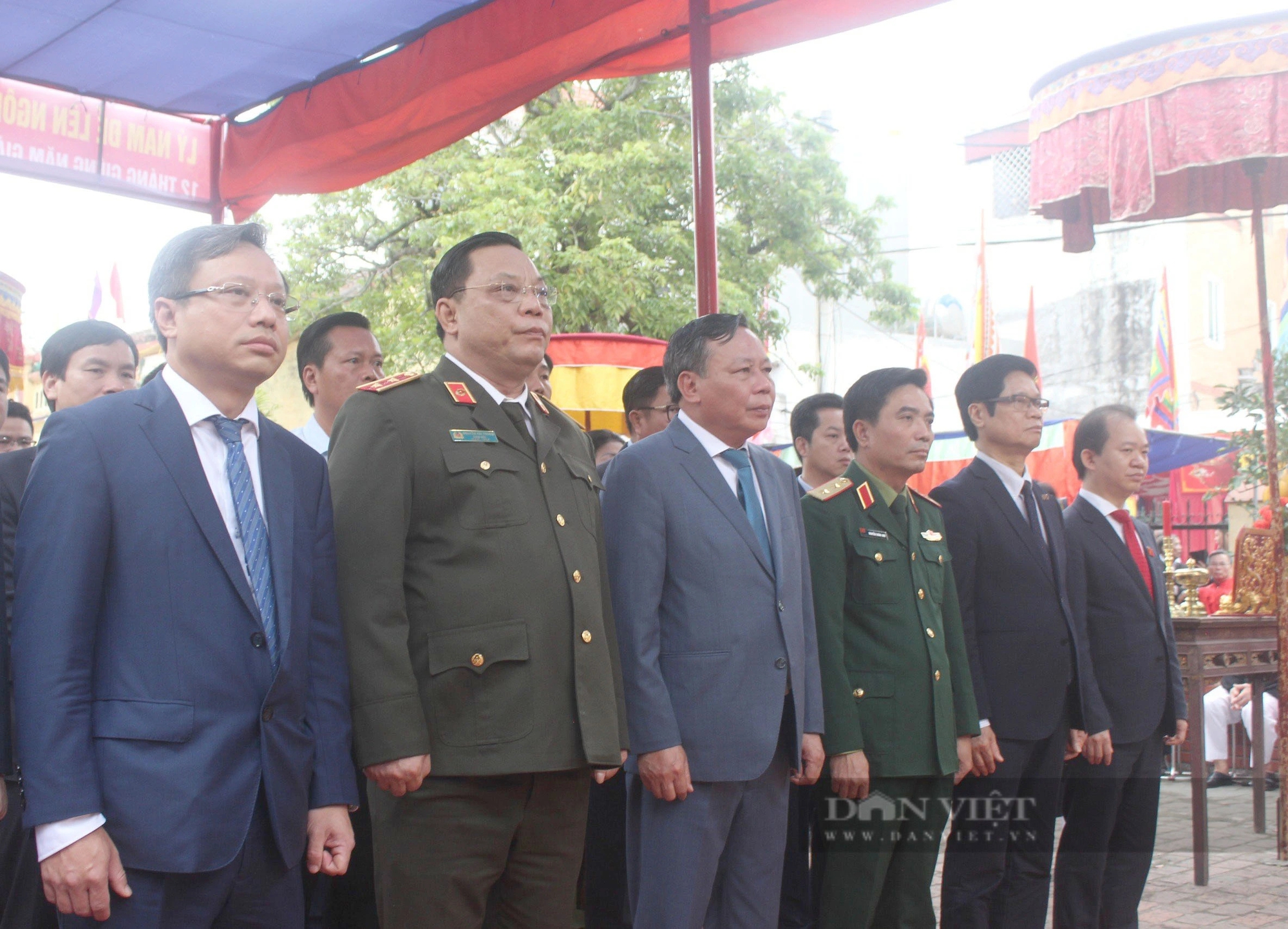 Độc đáo hình ảnh tướng bà trong môn cờ người tại lễ hội làng Giang Xá (Hoài Đức, Hà Nội)- Ảnh 2.