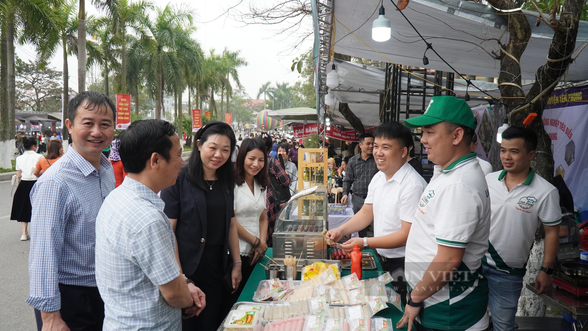 Hội Nông dân Bắc Ninh trưng bày, giới thiệu các sản phẩm OCOP, nông nghiệp tiêu biểu tại lễ hội Lim- Ảnh 2.