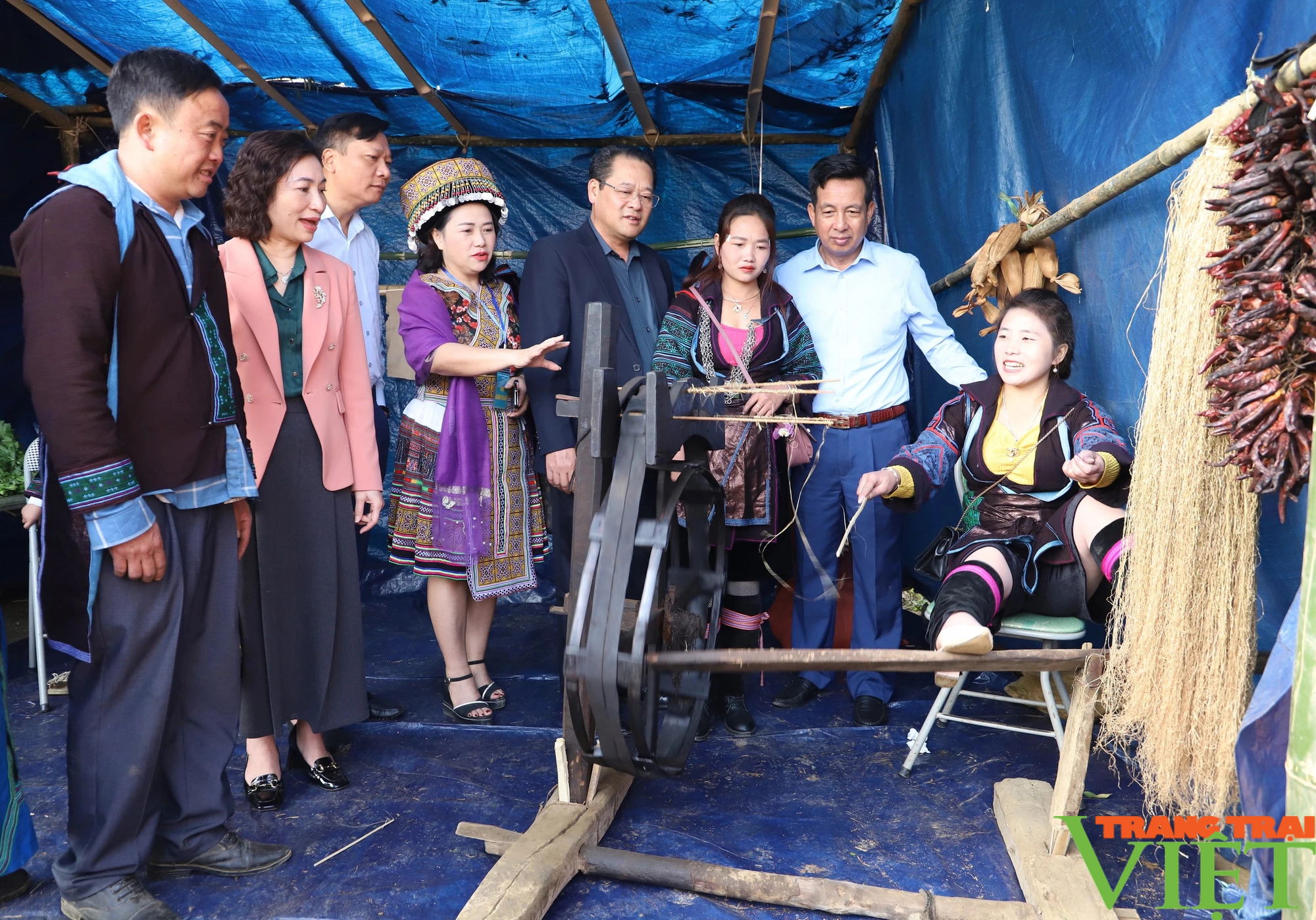 Sôi động Ngày hội văn hóa – thể thao dân tộc Mông ở vùng cao Lào Cai- Ảnh 2.