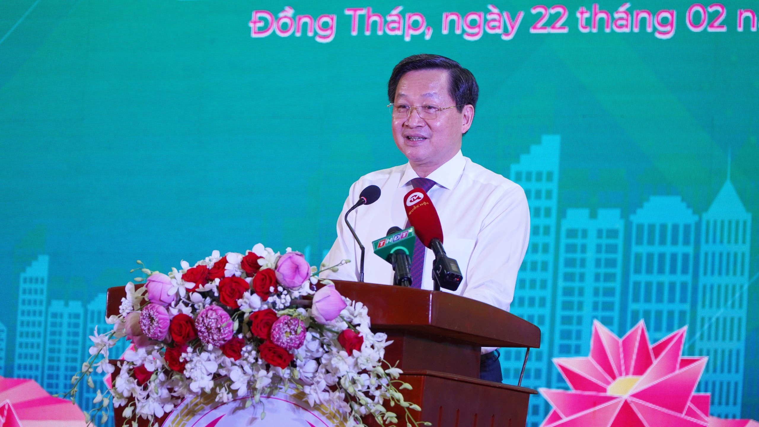 Phó Thủ tướng Lê Minh Khái mong muốn nhiều nhà đầu tư, tổ chức quốc tế đầu tư vào tỉnh Đồng Tháp- Ảnh 1.