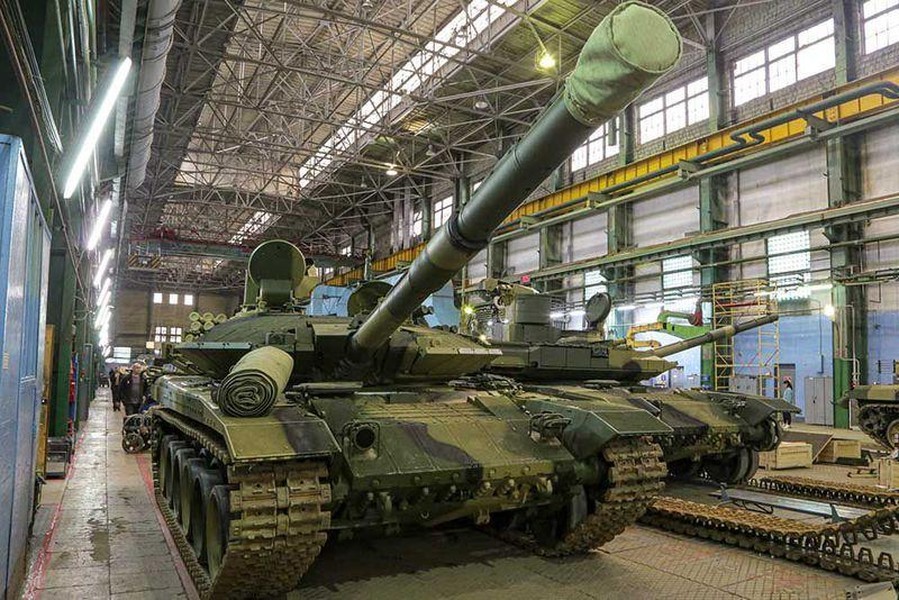 Nga bắt đầu sử dụng hàng loạt "xe tăng đồ cổ" làm mũi nhọn tấn công trên chiến trường- Ảnh 18.