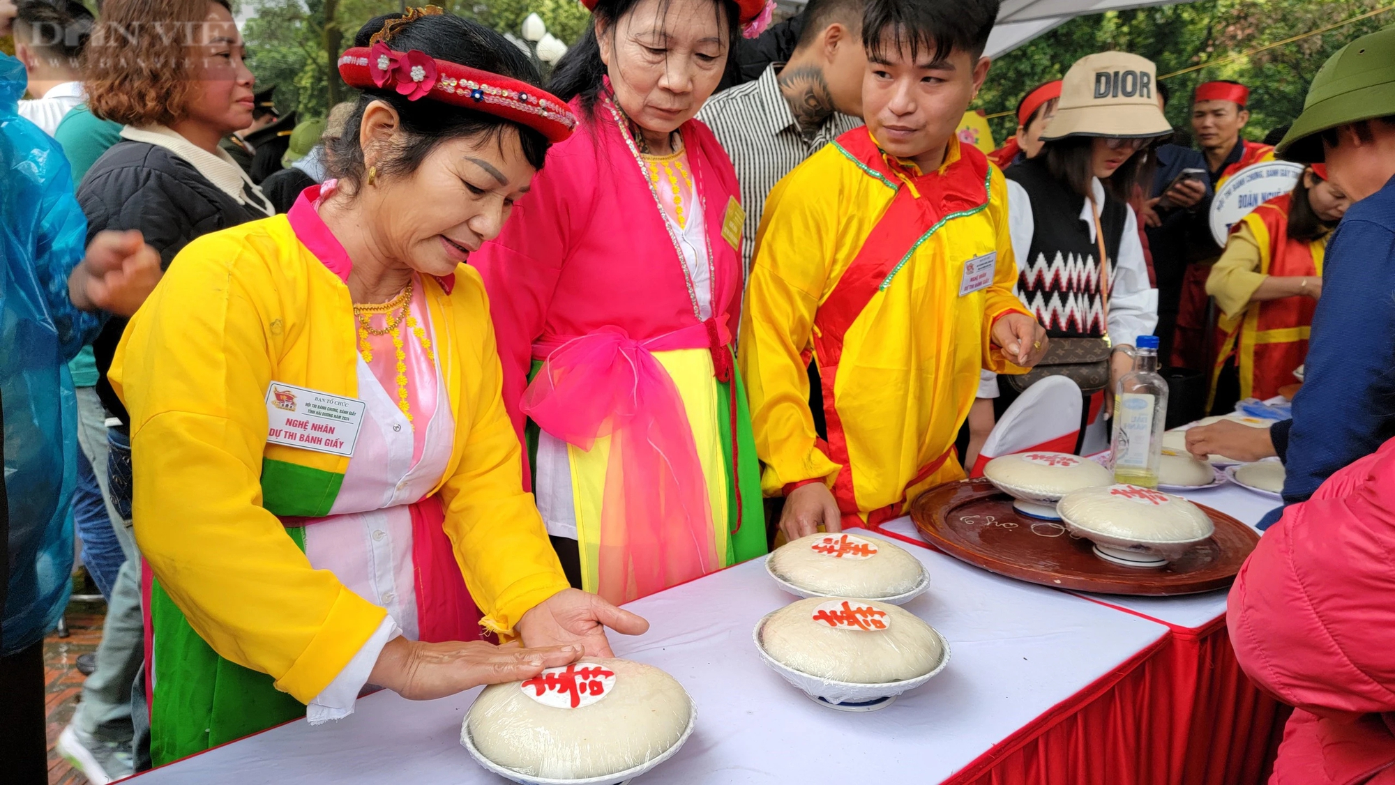 Sôi nổi thi gói bánh chưng, giã bánh giầy ở Lễ hội mùa xuân Côn Sơn – Kiếp Bạc 2024- Ảnh 6.