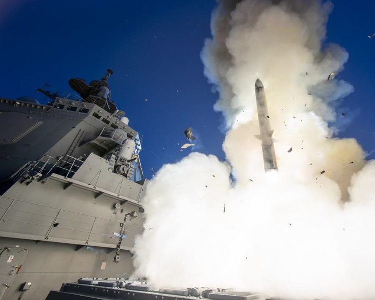 Mỹ tiêu tốn hơn 400 triệu USD để đánh chặn tên lửa giá rẻ của Houthi- Ảnh 3.