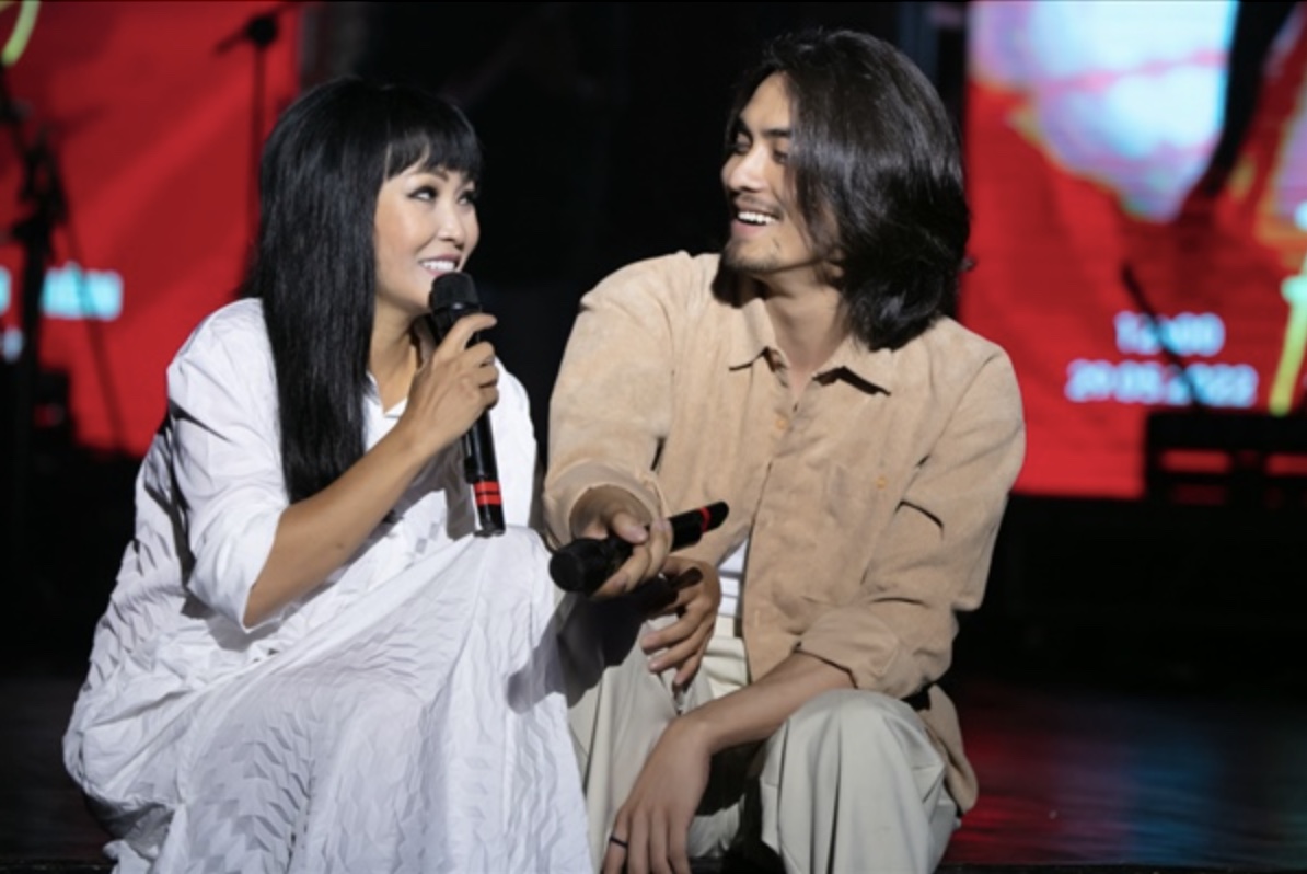 Sơn Tùng M-TP, Hiền Hồ và những nghệ sĩ Việt bị chỉ trích vì vẫn dùng chuyện tình ái để quảng bá MV- Ảnh 3.