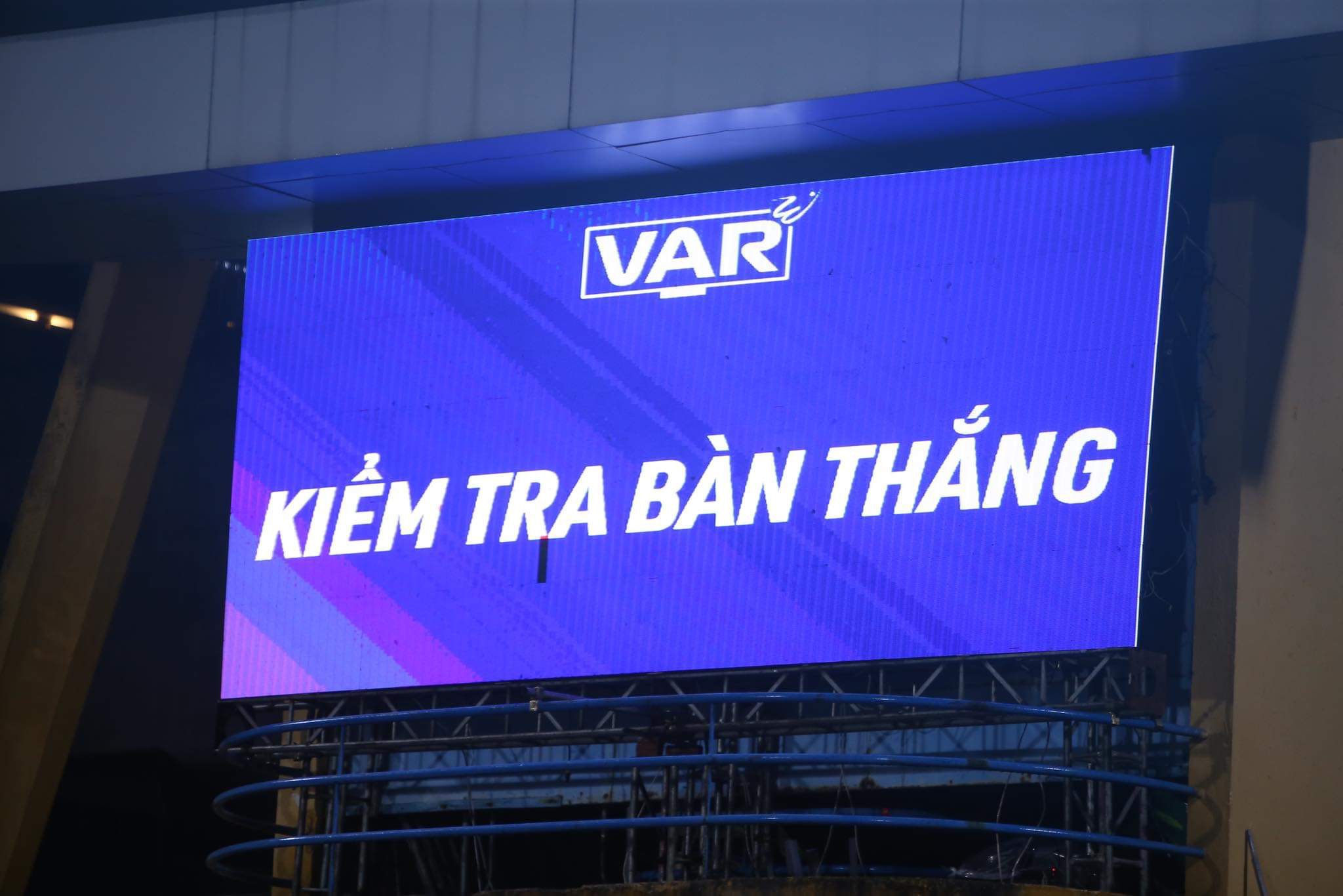 Chùm ảnh: Chơi hơn người, Hà Nội FC nhẹ nhàng hạ CLB TP.HCM- Ảnh 13.