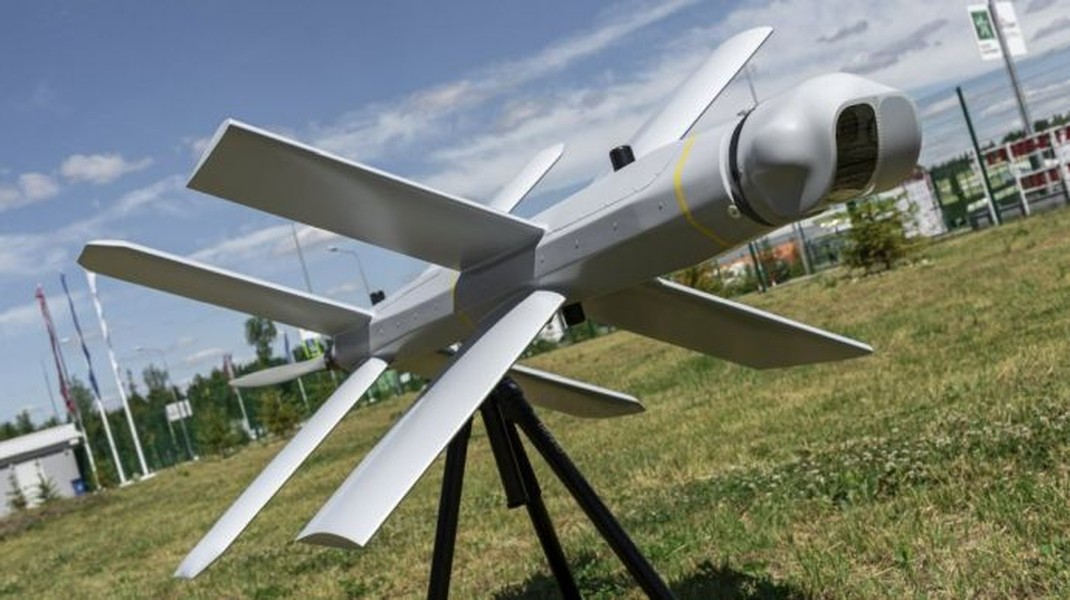 Pháo tự hành Bogdana sống sót khó tin sau đòn tấn công của UAV cảm tử Lancet- Ảnh 5.