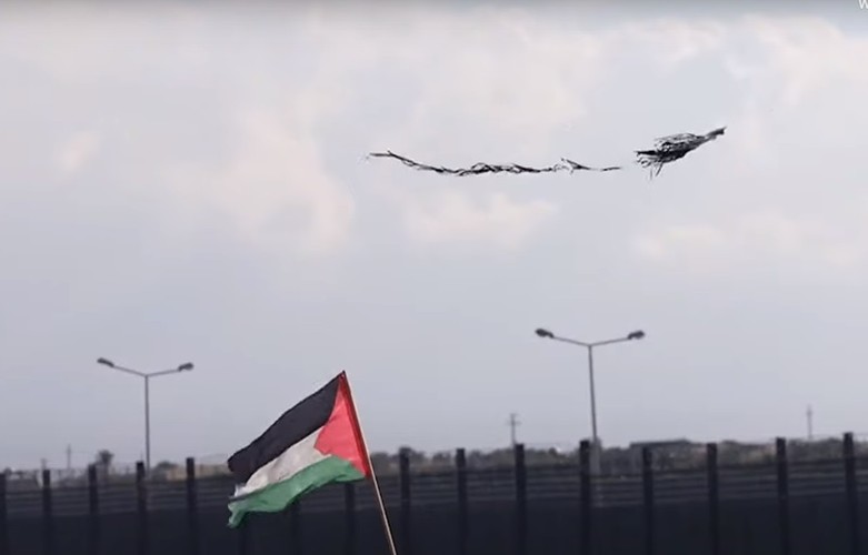 Giữa chiến sự căng thẳng, những cánh diều vẫn no gió ở Gaza- Ảnh 8.