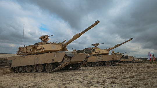 Xe tăng Abrams đầu tiên được nhìn thấy gần Avdiivka- Ảnh 1.