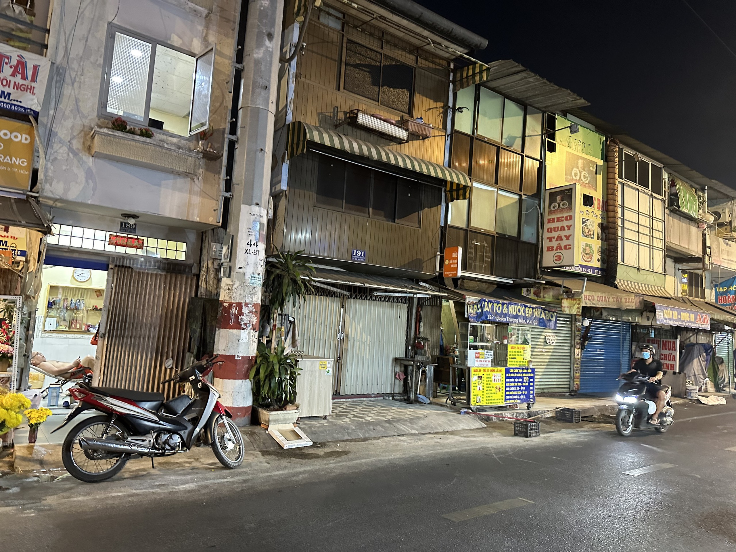 Phố ẩm thực Nguyễn Thượng Hiền vắng hoe ngày cuối tuần, nhiều tuyến phố đêm dần bị "lãng quên"- Ảnh 2.