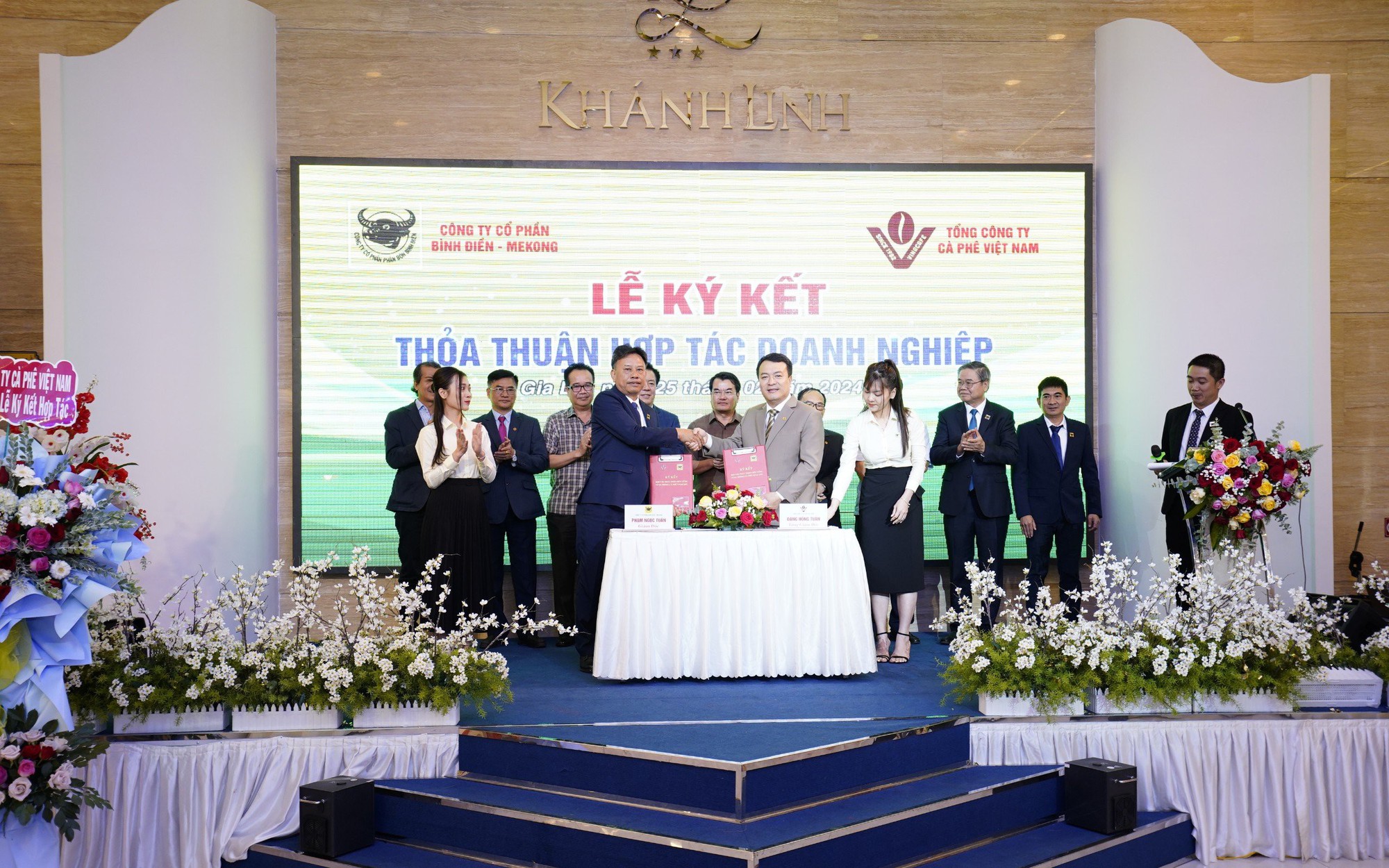 Công ty CP Bình Điền- MeKong và Vinacafe ký kết thỏa thuận hợp tác thúc đẩy phát triển sản xuất cà phê bền vững