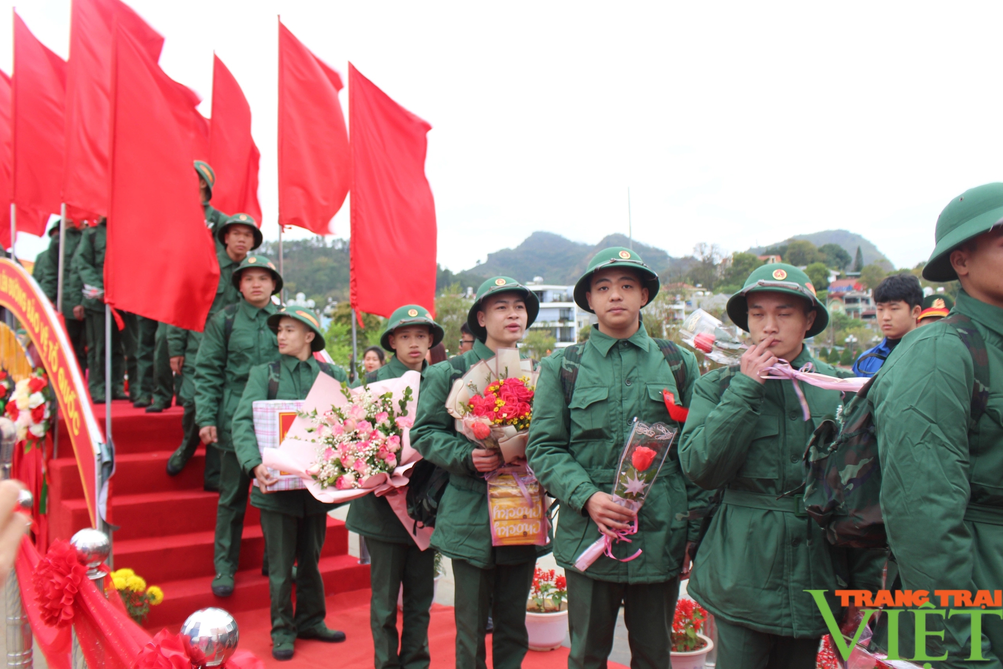 Mùa xuân tòng quân của tuổi trẻ phố núi Sơn La- Ảnh 4.