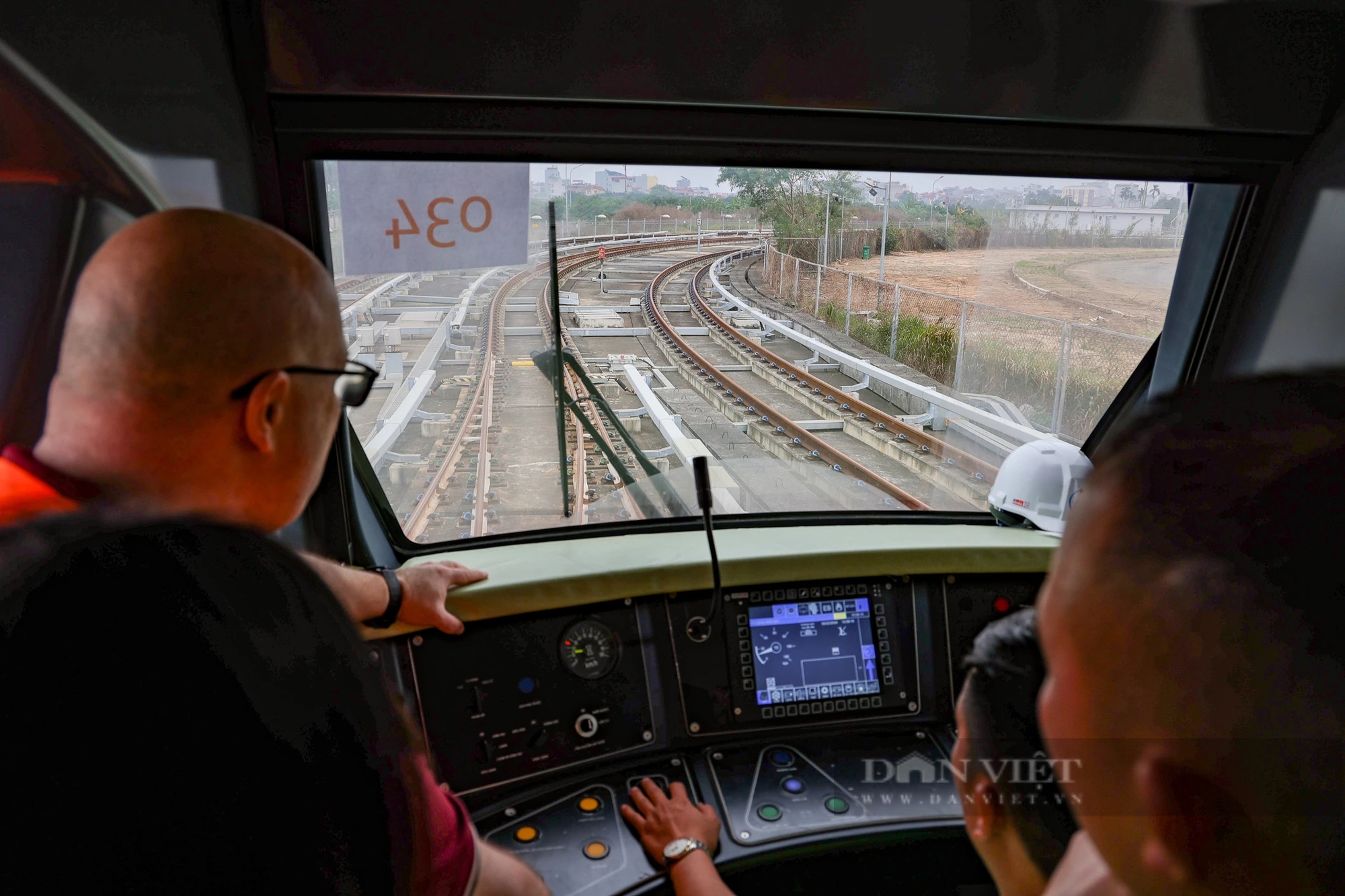 "Mục sở thị" nơi đào tạo lái tàu tuyến metro Nhổn - ga Hà Nội- Ảnh 4.