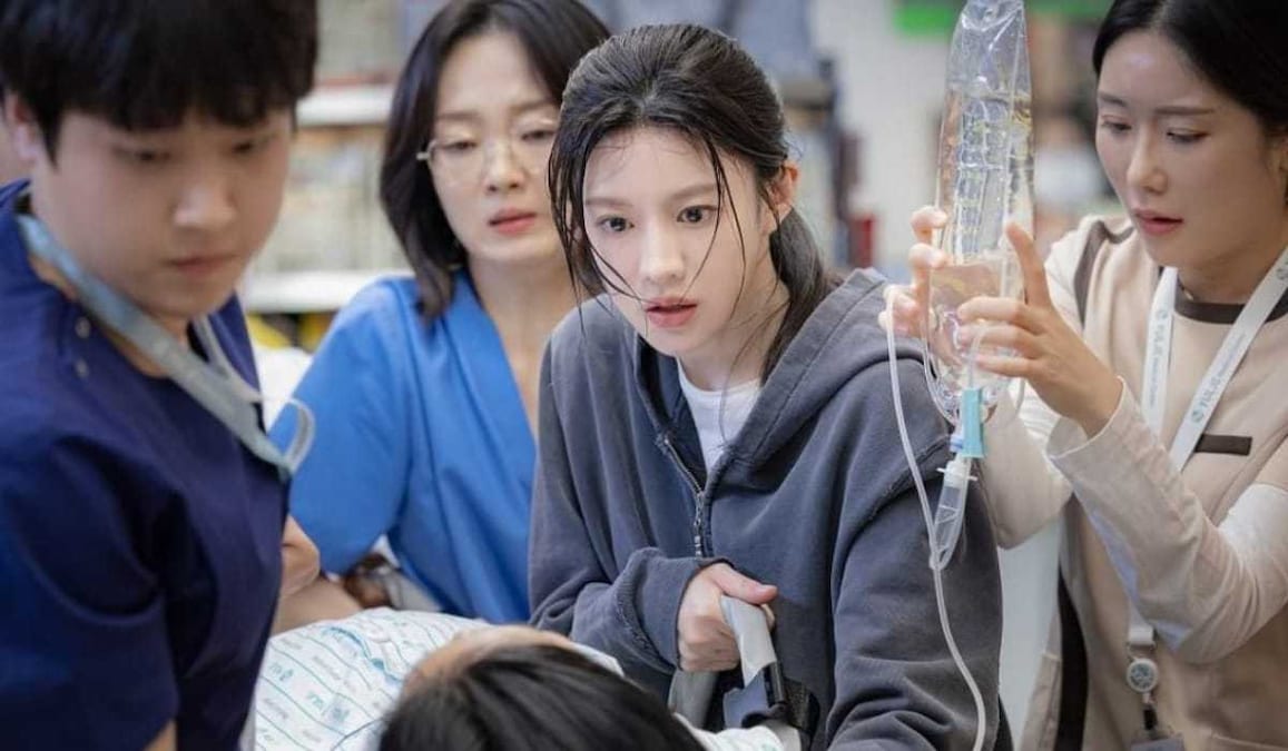 Vì sao phim về y, bác sĩ tại Hàn Quốc có nguy cơ "xếp kho"?- Ảnh 1.