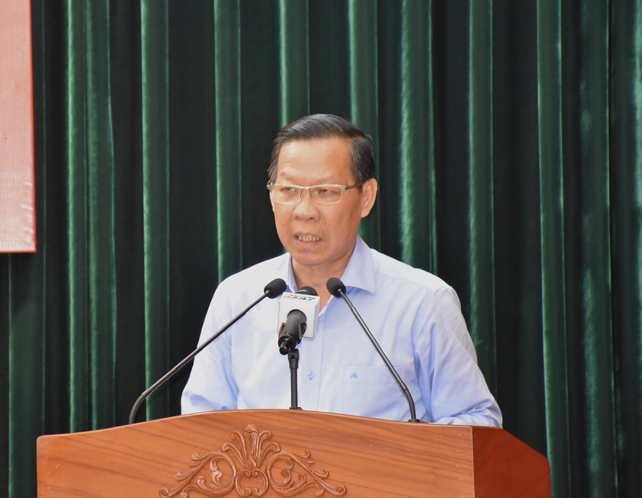 Chủ tịch TP.HCM Phan Văn Mãi: "Không thể mặc định nhân lực trong ngành y tế có đời sống rất tốt"- Ảnh 1.