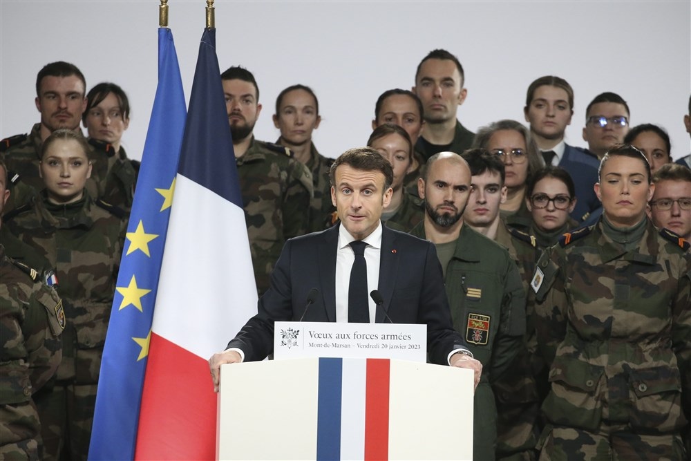 Tổng thống Pháp bất ngờ đề xuất tung lính NATO ra chiến trường Ukraine, quyết ngăn Nga thắng thế- Ảnh 1.
