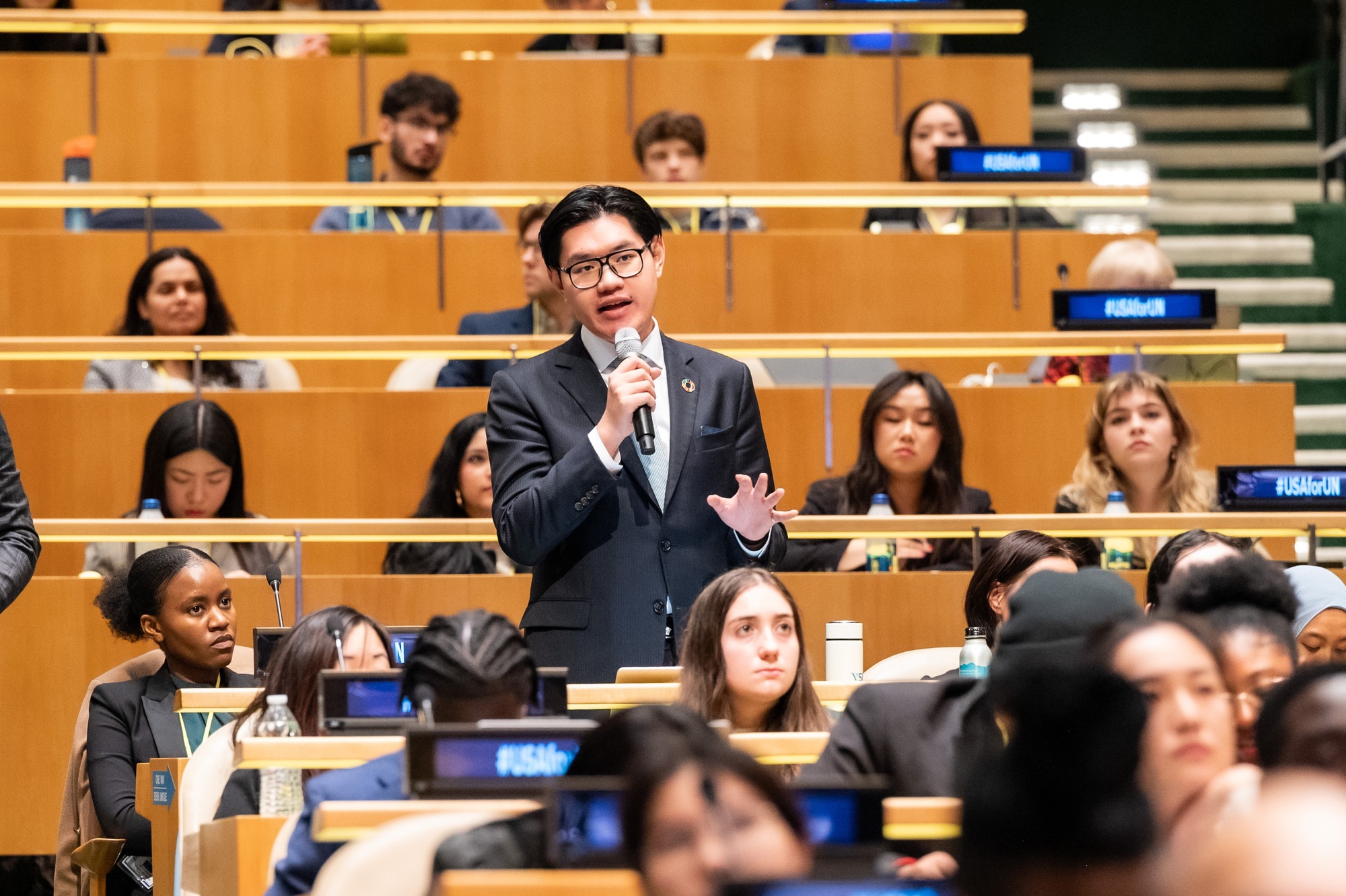 Nam sinh Việt Nam 22 tuổi phát biểu tại Đại hội đồng Liên hợp quốc - Ảnh 2.