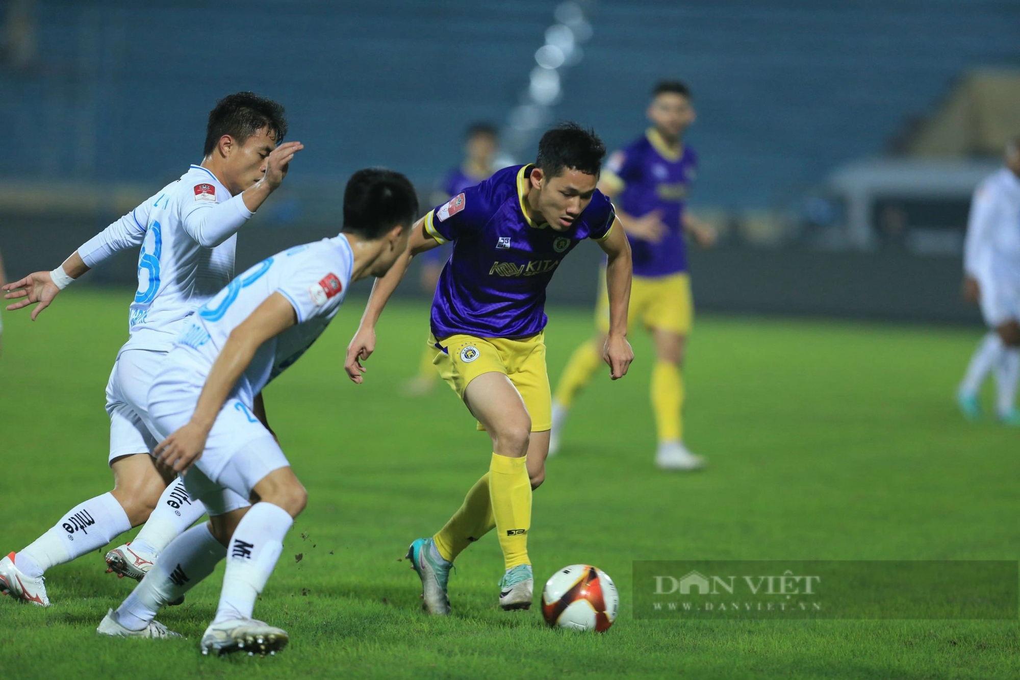 VAR 2 lần “trợ giúp", Thép Xanh Nam Định thắng kịch tính Hà Nội FC- Ảnh 2.