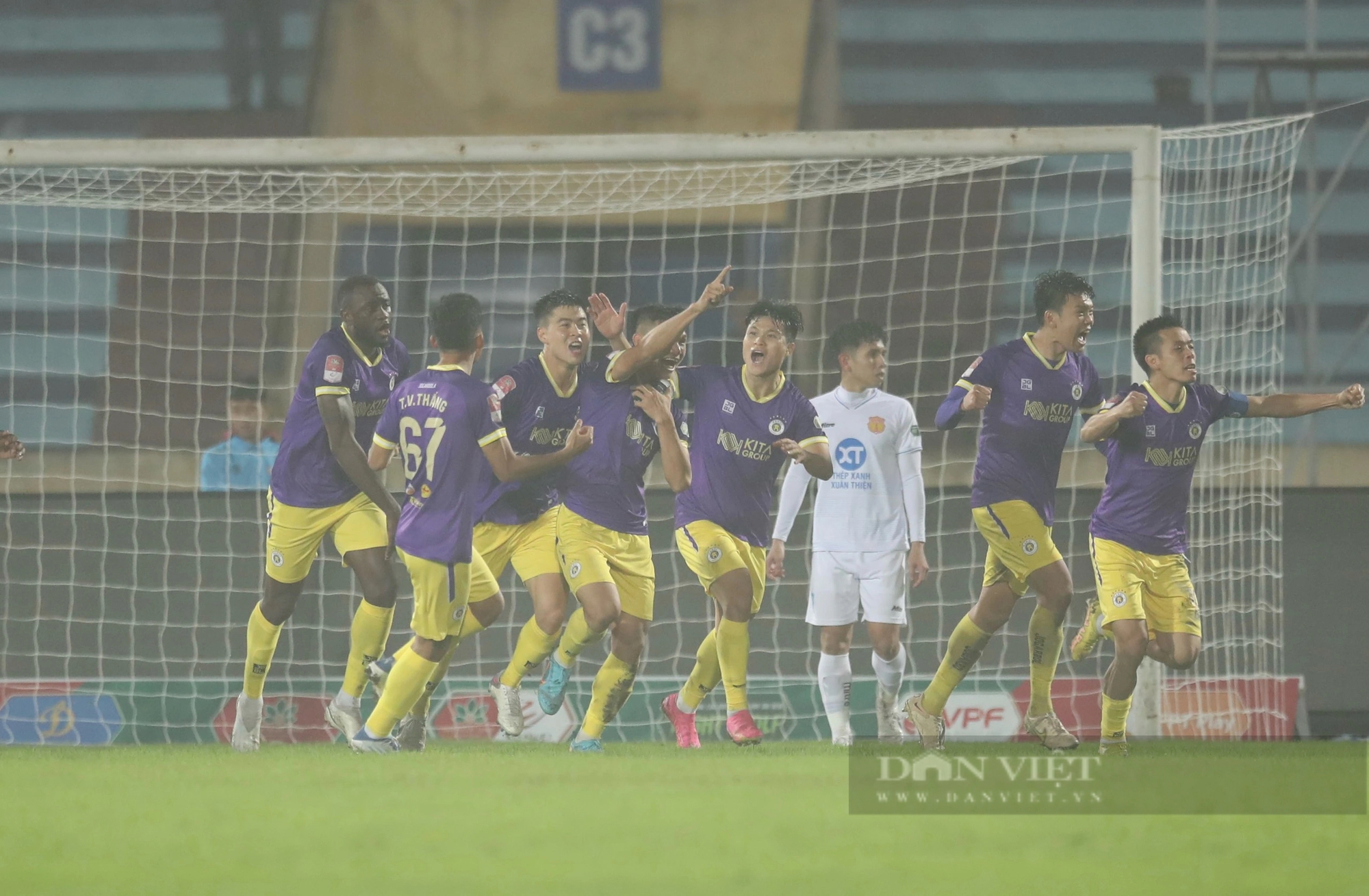 VAR 2 lần “trợ giúp", Thép Xanh Nam Định thắng kịch tính Hà Nội FC- Ảnh 13.