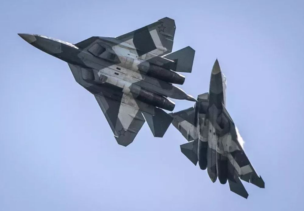 Ukraine "lập chiến công" bắn hạ 2 chiến đấu cơ Su-34 của Nga trong vòng một ngày- Ảnh 1.