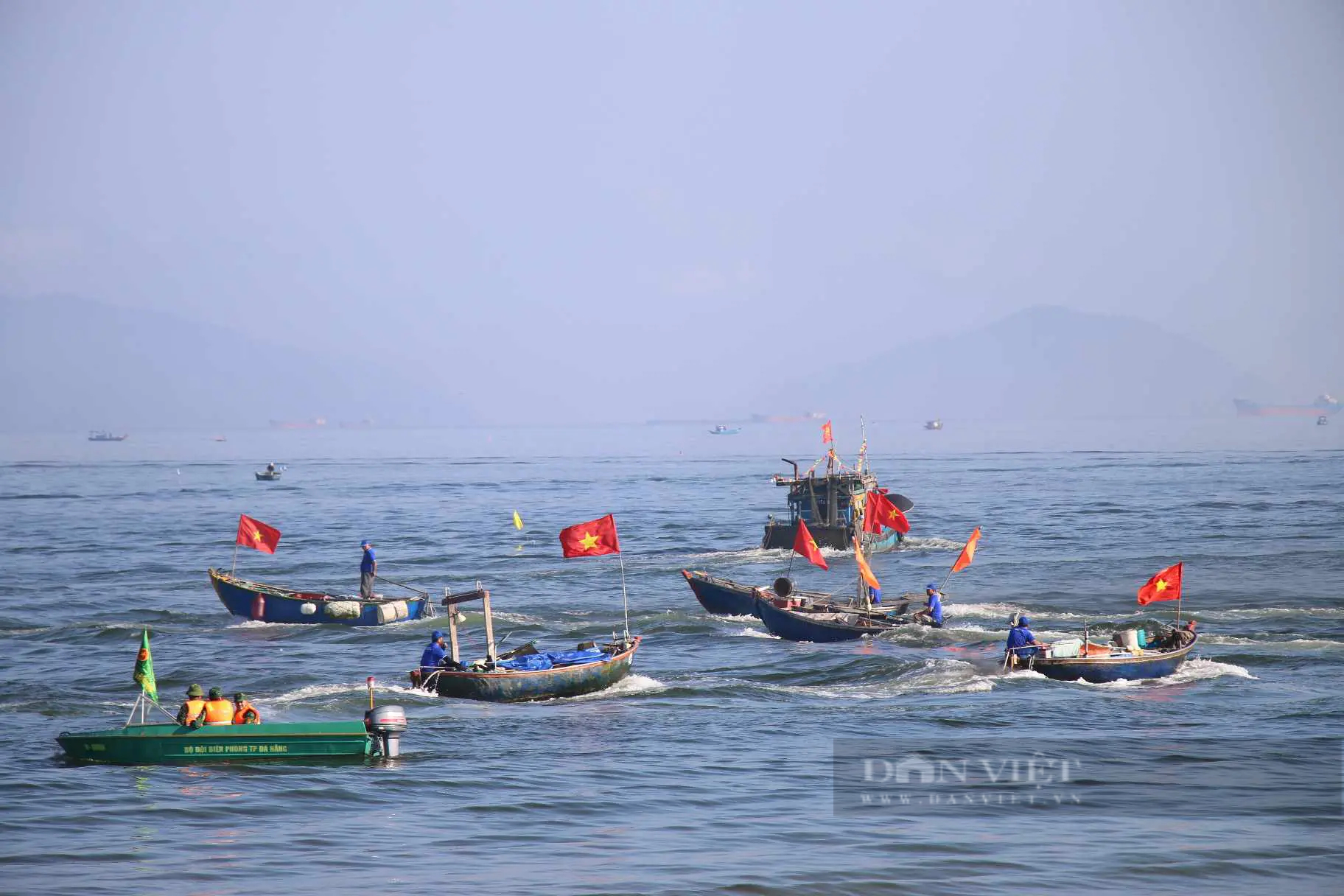 Lễ hội Cầu ngư tại Đà Nẵng mong mưa thuận gió hòa, tôm cá đầy thuyền- Ảnh 2.