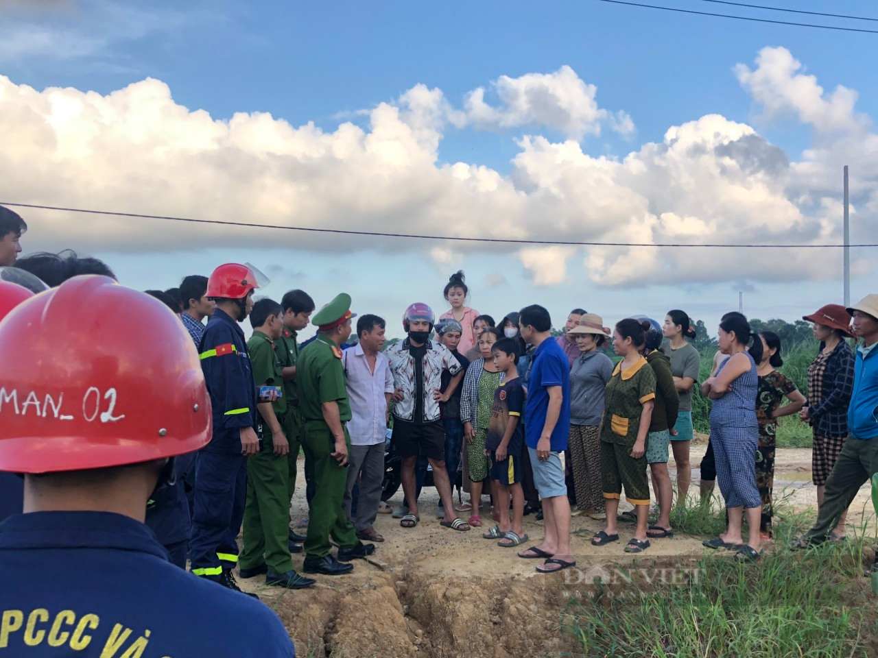 Khởi tố vụ án học sinh lớp 6 chết đuối ở hố công trình cao tốc qua Quảng Trị- Ảnh 1.