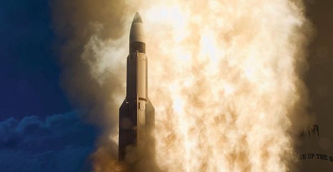 Mỹ phóng siêu tên lửa SM-6 trị giá 4,3 triệu USD đối phó Houthi- Ảnh 9.