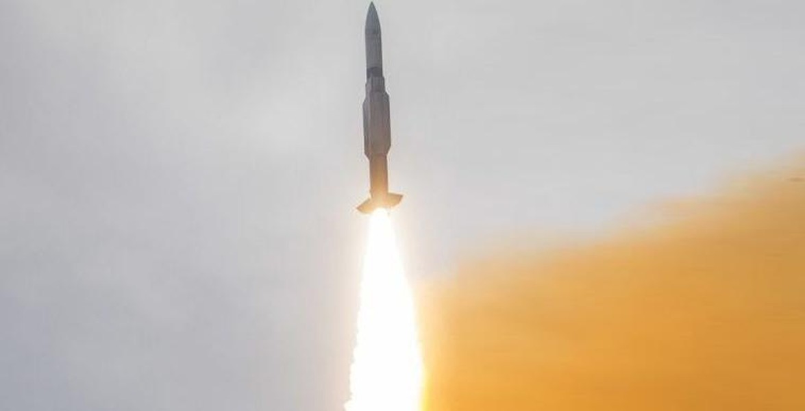 Mỹ phóng siêu tên lửa SM-6 trị giá 4,3 triệu USD đối phó Houthi- Ảnh 6.