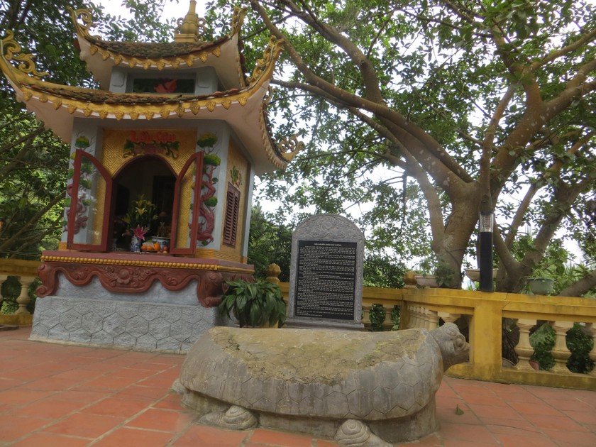 Ở một đảo lớn nổi tiếng của Quảng Ninh có ngôi đền thiêng thờ cháu nội Trần Thủ Độ, ông là ai?- Ảnh 4.