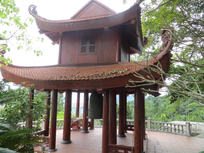 Ở một đảo lớn nổi tiếng của Quảng Ninh có ngôi đền thiêng thờ cháu nội Trần Thủ Độ, ông là ai?- Ảnh 5.
