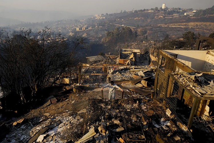 Hình ảnh cháy rừng hoành hành khiến ít nhất 46 người thiệt mạng- Ảnh 11.