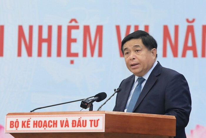Bộ trưởng Nguyễn Chí Dũng: Năm 2024, phải xác định đầu tư công là ưu tiên hàng đầu- Ảnh 1.