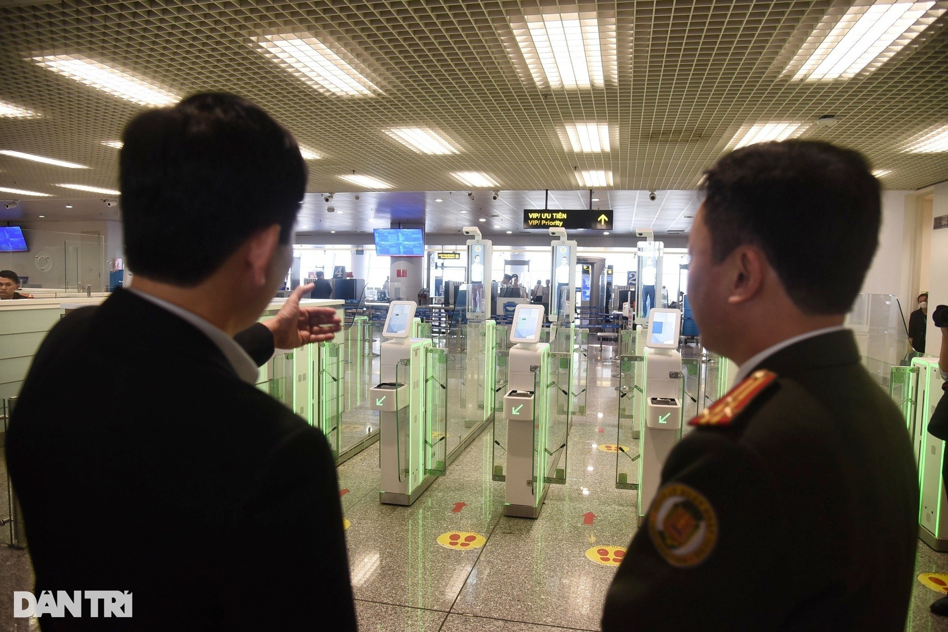 Loạt công nghệ "chống ùn tắc" tại sân bay Nội Bài trước ngày cao điểm Tết- Ảnh 2.