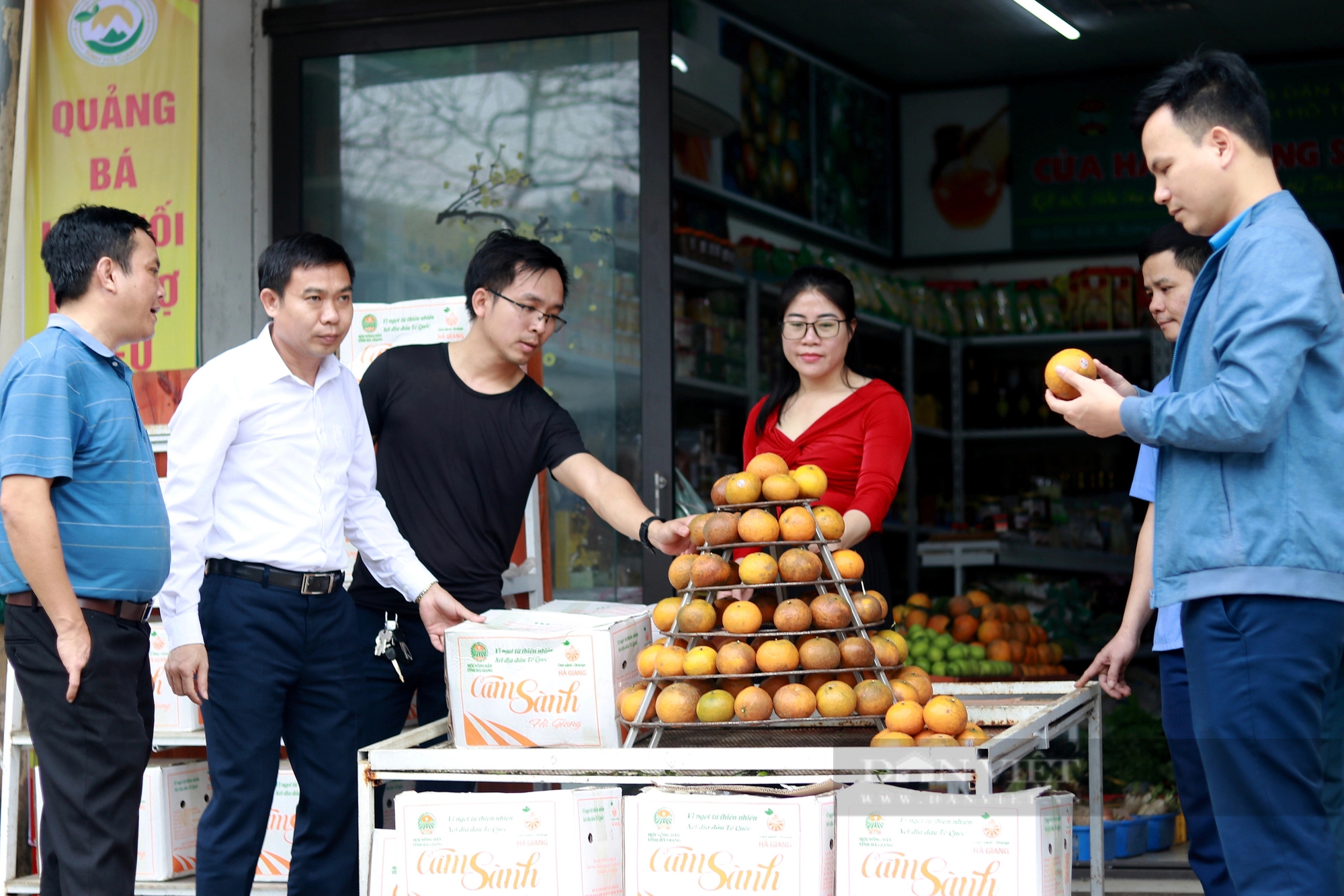 Hội Nông dân Hà Tĩnh hỗ trợ tiêu thụ 18 tấn cam sành cho nông dân Hà Giang - Ảnh 7.