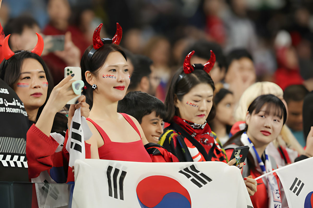 Mê mẩn với nhan sắc dàn CĐV Hàn Quốc tại Asian Cup 2024- Ảnh 12.