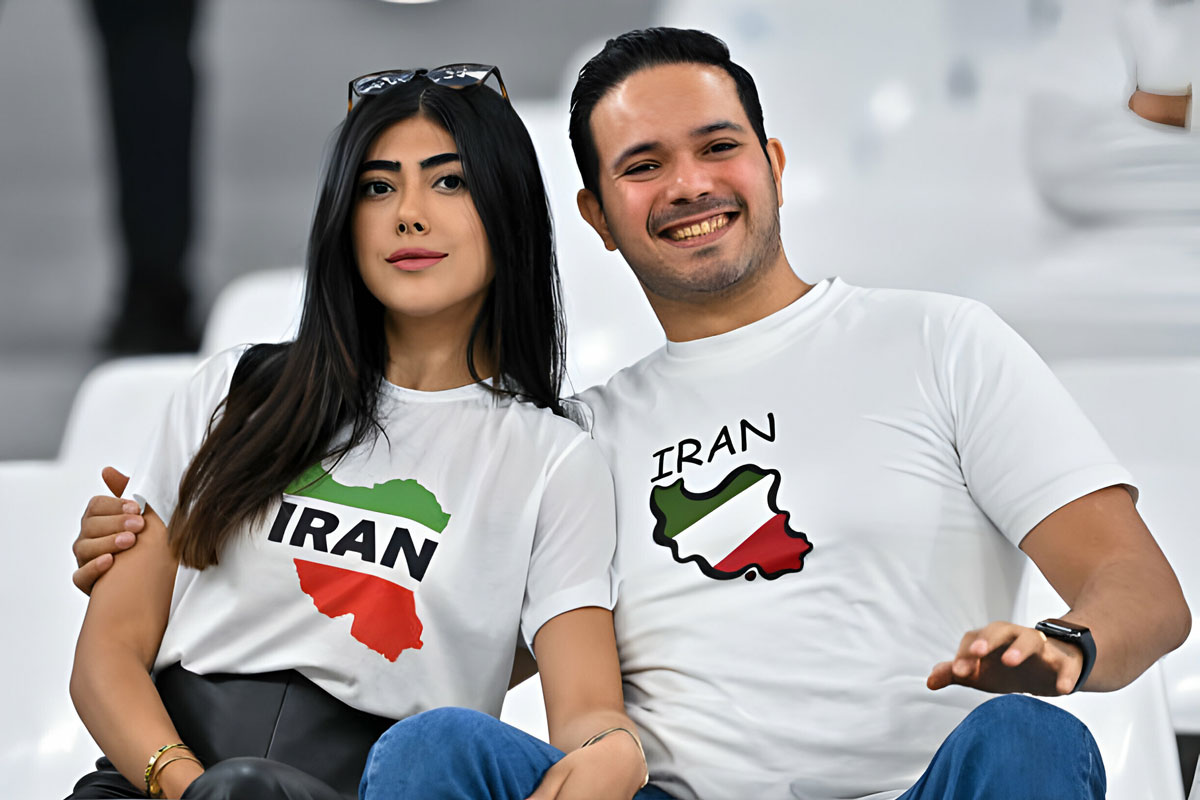 “Quên lối về” trước vẻ đẹp của các CĐV Iran tại Asian Cup 2024- Ảnh 6.