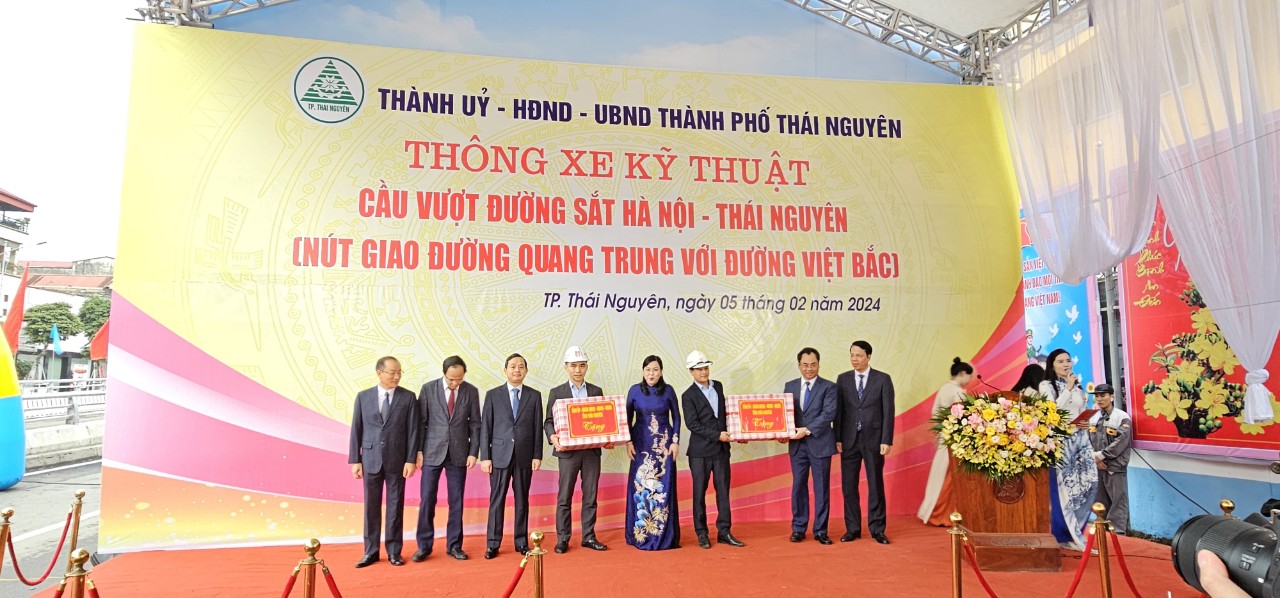Thông xe kỹ thuật cầu vượt đường sắt Hà Nội – Thái Nguyên hơn 158 tỷ đồng- Ảnh 3.