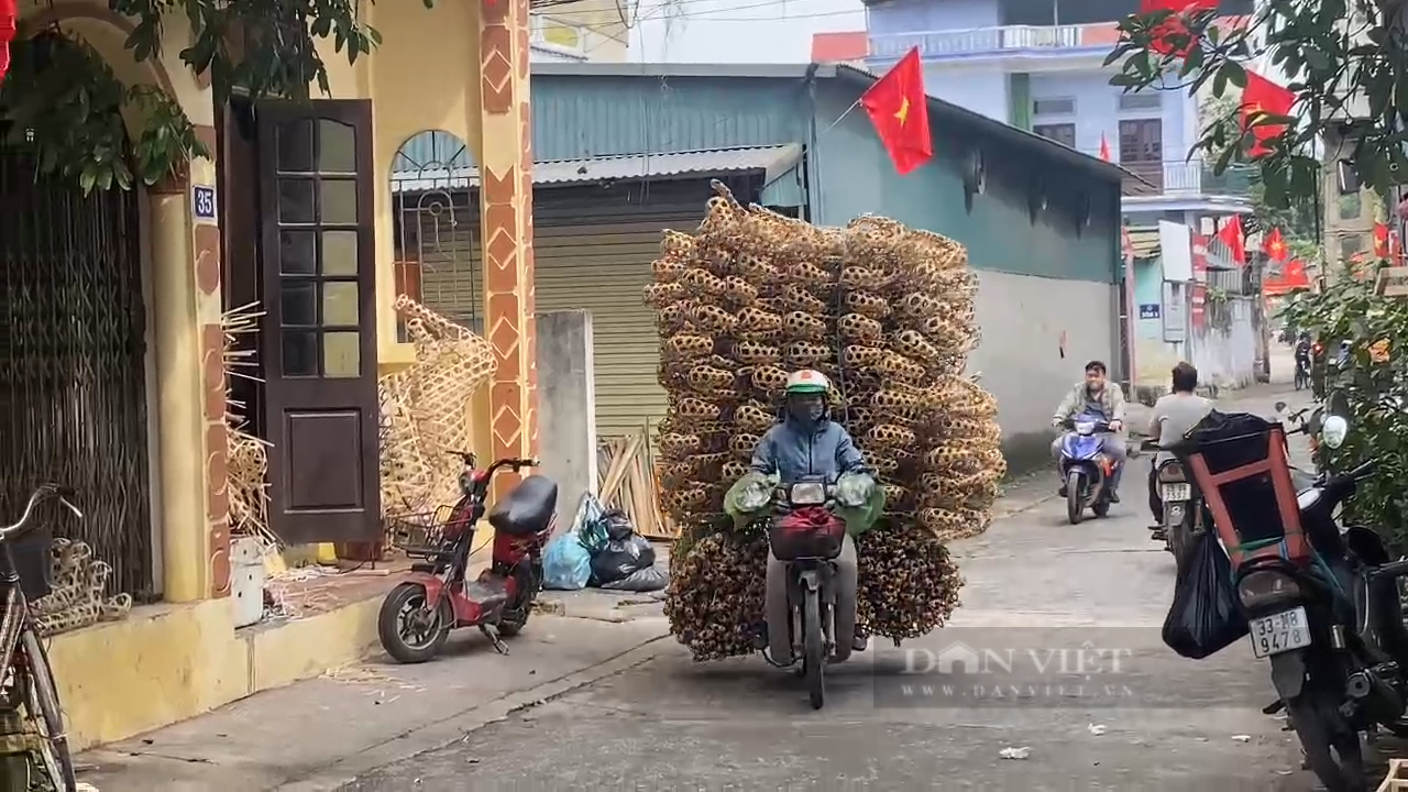 Thủ phủ vàng mã lớn nhất Thủ đô tất bật ngày đêm - Ảnh 1.