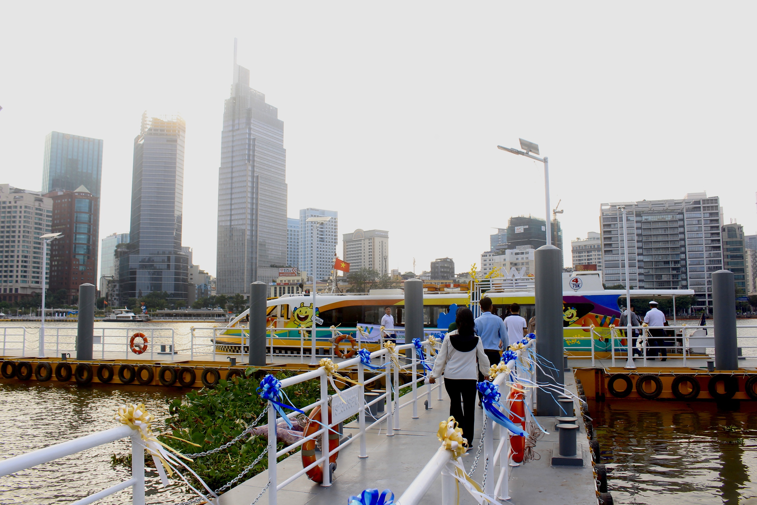 Trải nghiệm tuyến tàu thủy mới nhất nối bến Bạch Đằng và công viên Thủ Thiêm dịp Tết- Ảnh 3.