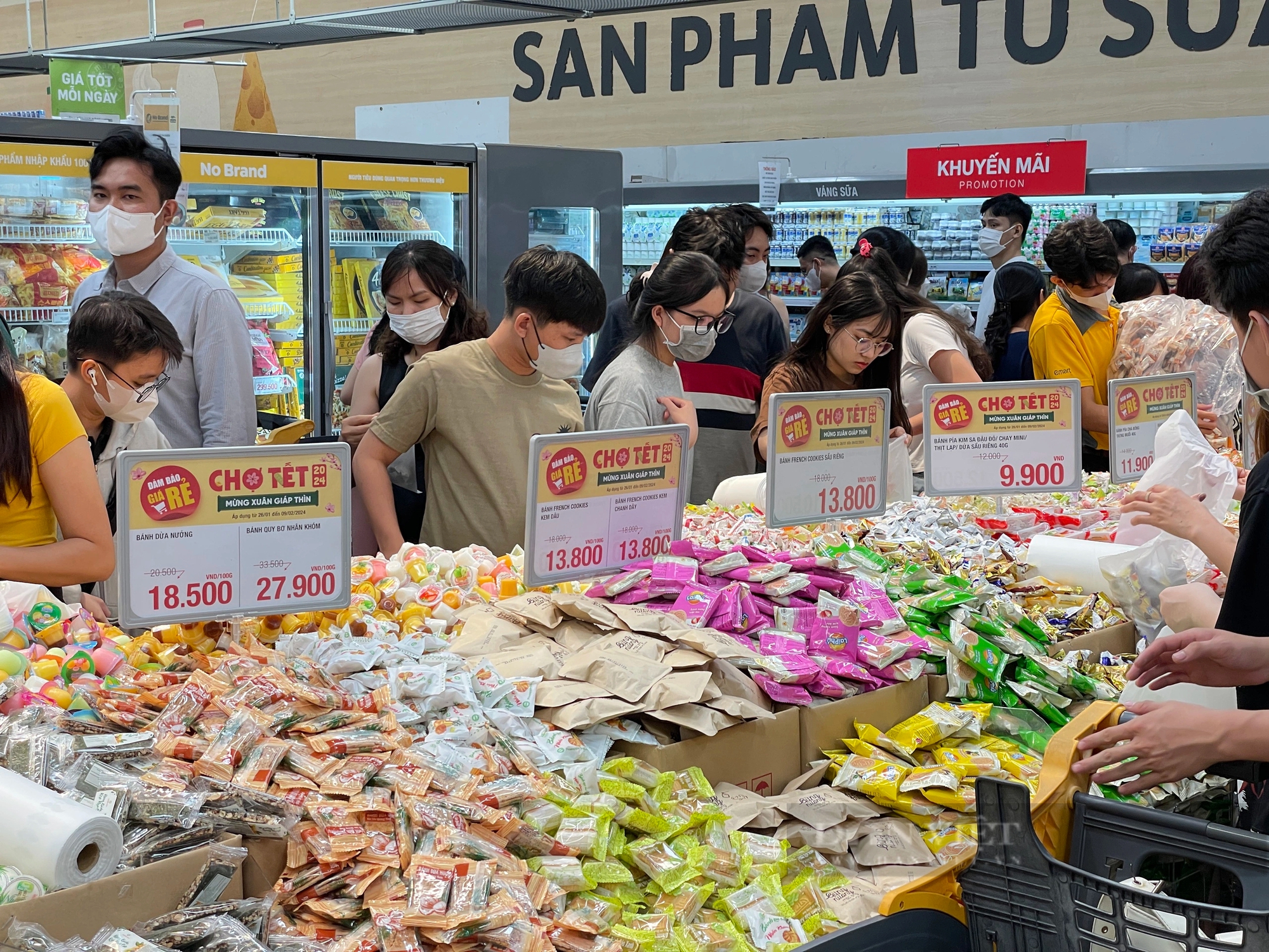 Diễn biến lạ chợ 29 Tết ở Sài Gòn- Ảnh 8.