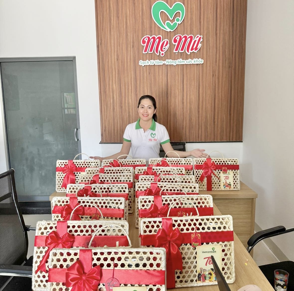 Nhiều sản phẩm OCOP ở Quảng Nam được khách hàng ưa chuộng làm quà Tết- Ảnh 4.