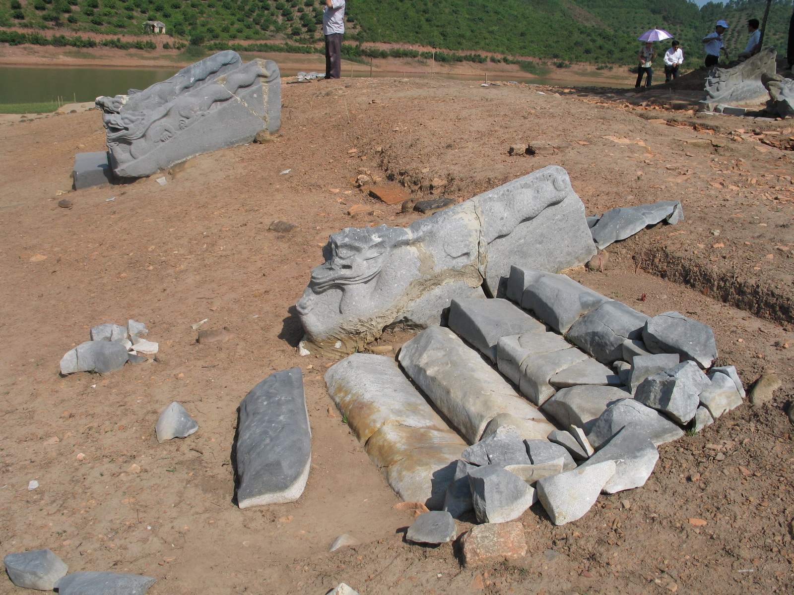 Thời Trần hưng thịnh qua dấu tích khảo cổ, bảo tháp trên núi Yên Tử có một Bảo vật quốc gia- Ảnh 1.